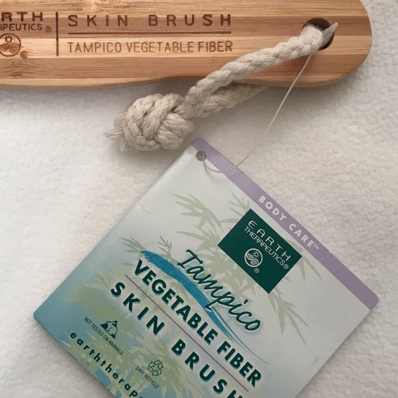 Earth Therapeutics - Tampico Vegetable Fiber Skin Brush! - Picture 2 of 7